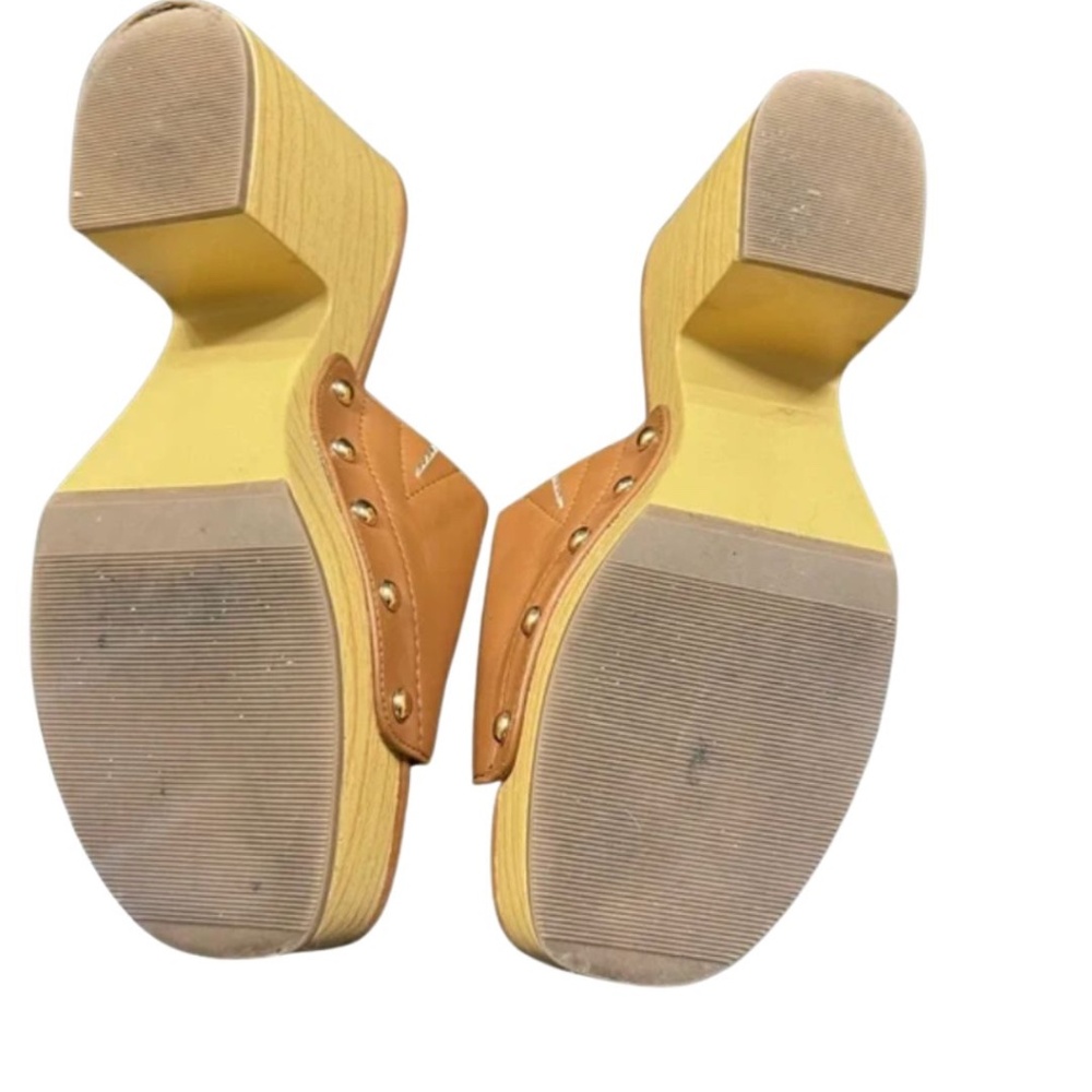 Rare FOREVER 21 Chunky Platform, Trendy & Comfy! - Picture 4 of 5